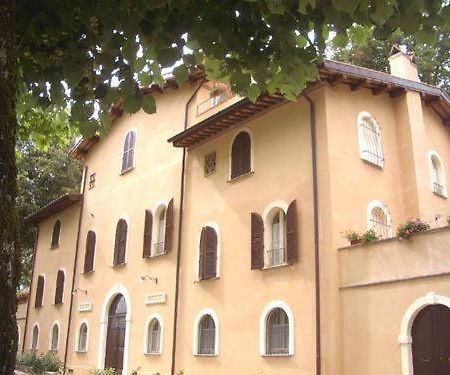 La Locanda Del Borgo Pietralunga  Luaran gambar