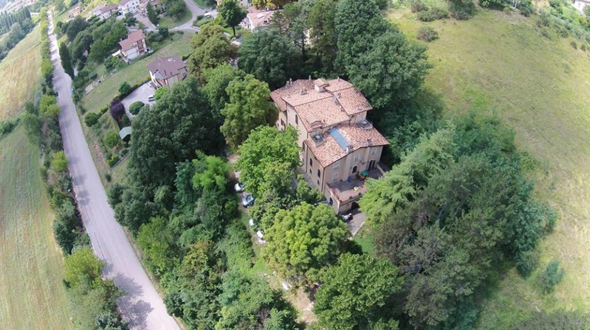 La Locanda Del Borgo Pietralunga  Luaran gambar